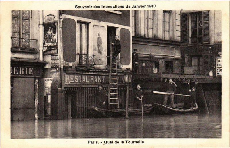 Carte postale ancienne Souvenir des Inondations. Paris Quai de la Tournelle à Paris