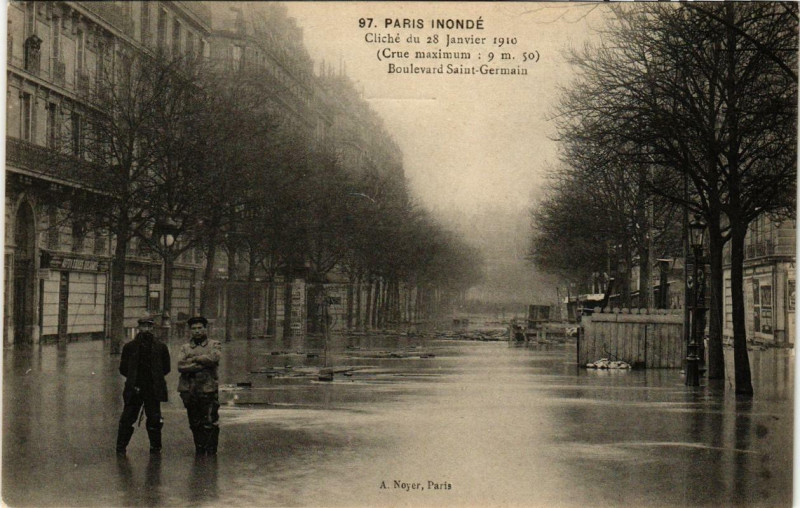 Carte postale ancienne Paris Inonde 97 Boulevard Saint-Germain à Paris