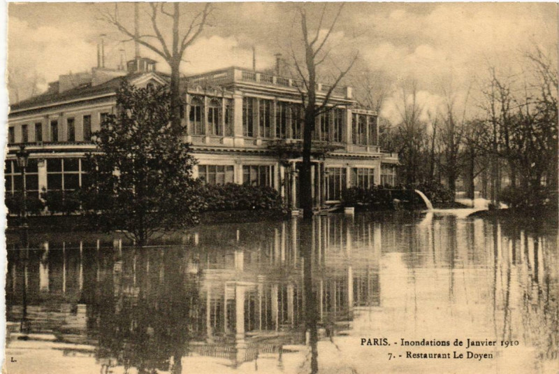 Carte postale ancienne Paris Inondations 7 Restaurant Ledoyen à Paris