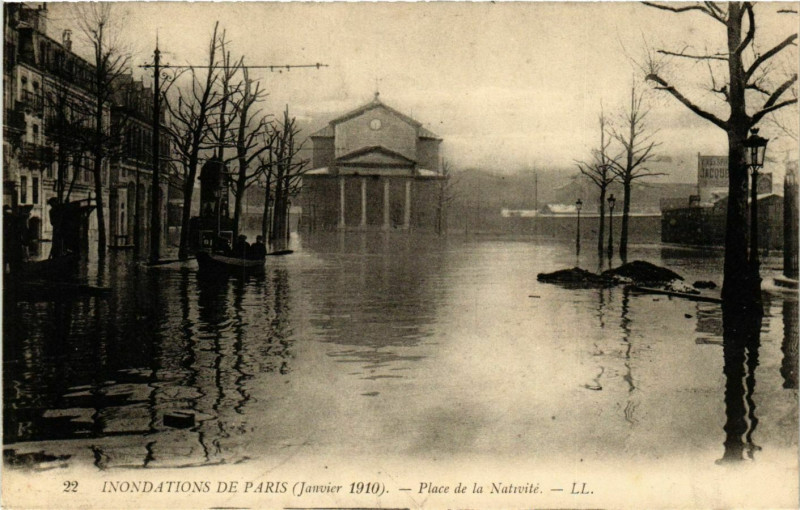 Carte postale ancienne Inondations de Paris (Janvier 1910) - Place de la Nativité à Paris 12e