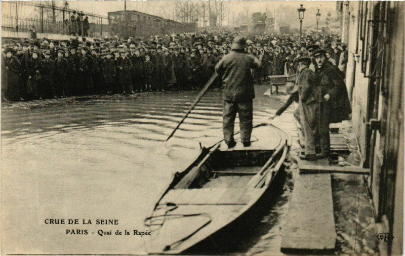 Carte postale ancienne Paris Crue de la Seine 1910 Quai de la Rapée à Paris