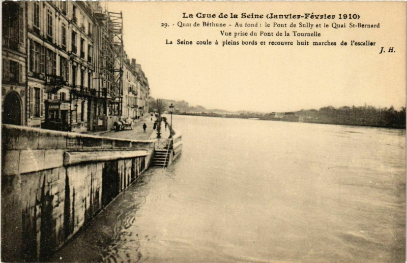 Carte postale ancienne Paris Crue de la Seine 1910 Quai de Bethune à Paris