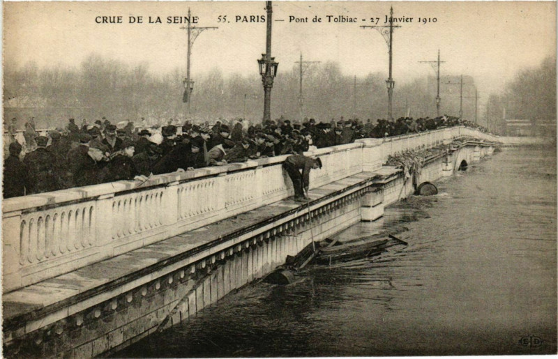 Carte postale ancienne Crue de la Seine - Pont de Tolbiac - Le 27 Janvier 1910 à Paris 12e