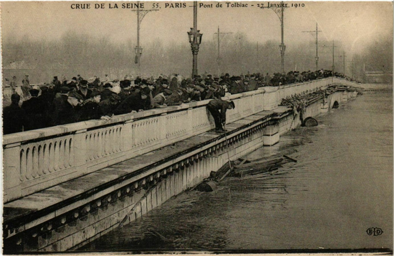 Carte postale ancienne Crue de la Seine - Pont de Tolbiac - Le 27 Janvier 1910 à Paris 12e