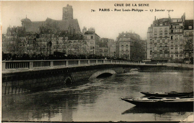 Carte postale ancienne Paris Crue de la Seine 1910 Pont Louis Philippe à Paris