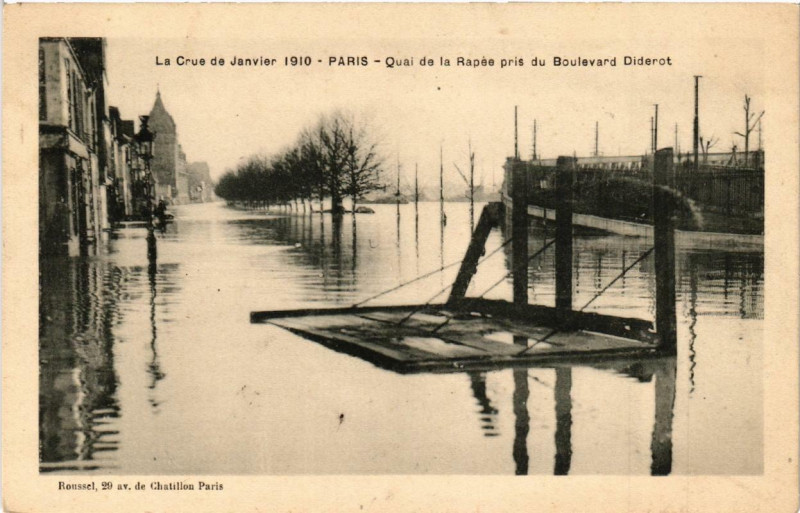 Carte postale ancienne Le Crue de Janvier 1910 Paris Quai de la Rapée pris du Bd Diderot à Paris