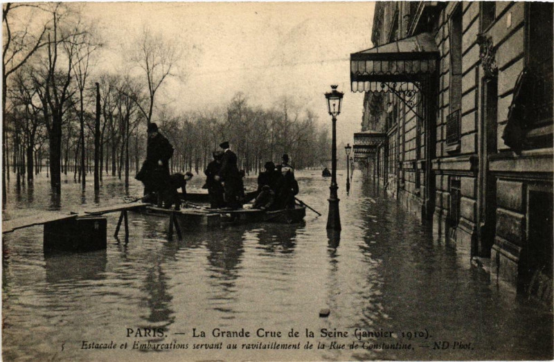 Carte postale ancienne La Grande Crue de la Seine 5 Rue de Constantine