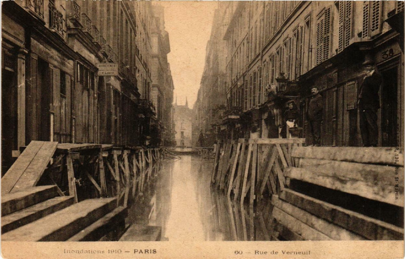 Carte postale ancienne Inondations Paris 60 Rue de Verneuil à Paris
