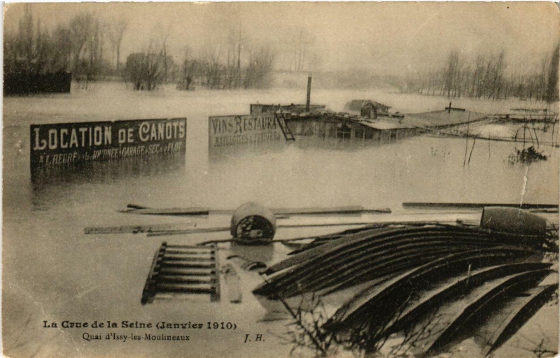 Carte postale ancienne La Crue de la Seine (Janvier 1910) - Le Quai près d'Auteuil à Paris 16e