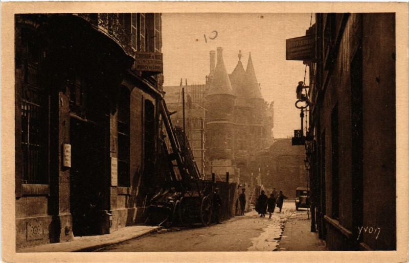 Carte postale ancienne Paris (3e) … en Flanant L'Hotel Olivier de Clisson à Paris 3e