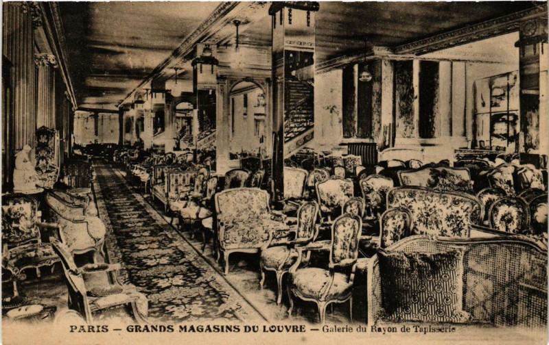 Carte postale ancienne Paris (1e) Grands Magasins du Louvre Galere du Rayon de Tapisserie à Paris 1er