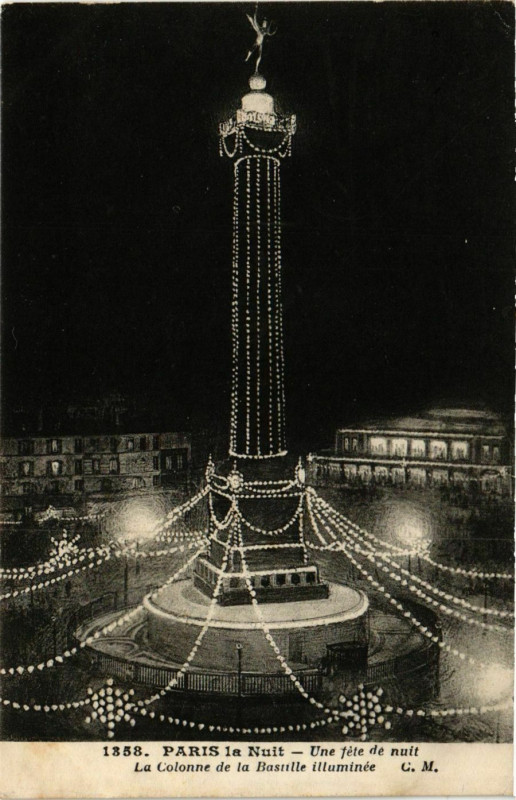Carte postale ancienne Paris 4e la Nuit. La Colonne de la Bastille illuminée ed. C.M à Paris 4e