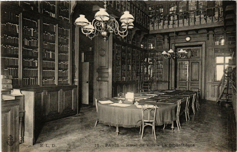 Carte postale ancienne Paris (4e) Hotel de Ville. La Bibliotheque à Paris 4e
