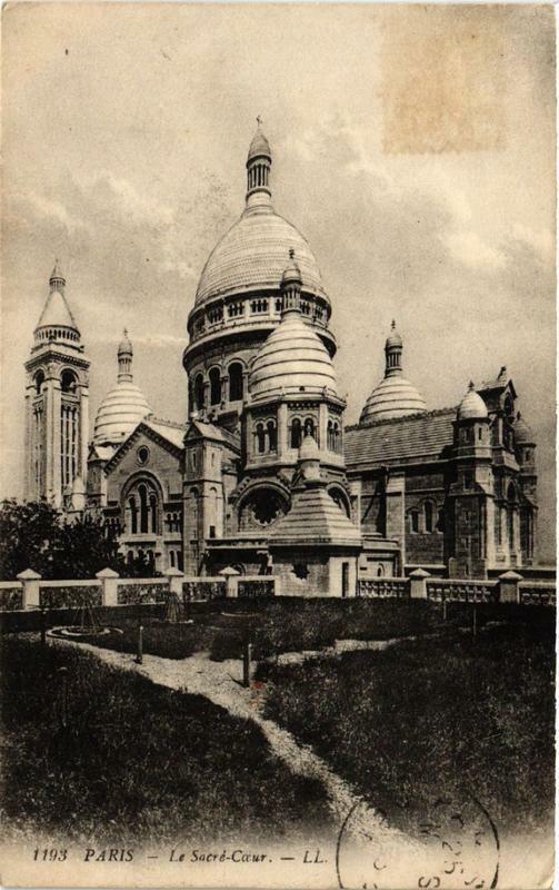 Carte postale ancienne Le Sacré-Coeur à Paris 18e
