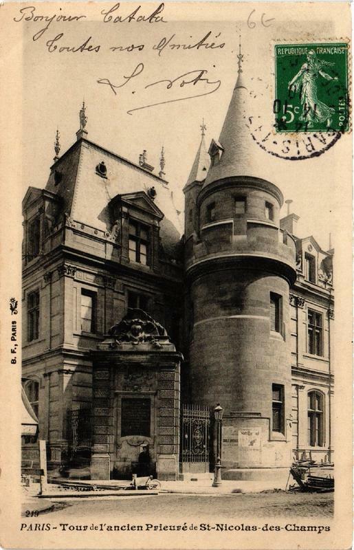 Carte postale ancienne Paris (3e) Tour de l'Ancien Prieure de Saint-Nicolas-des-Champs à Paris 3e