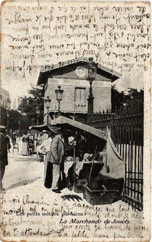 Carte postale ancienne Les petits métiers parisiens - La Marchande de Jouets à Paris 19e