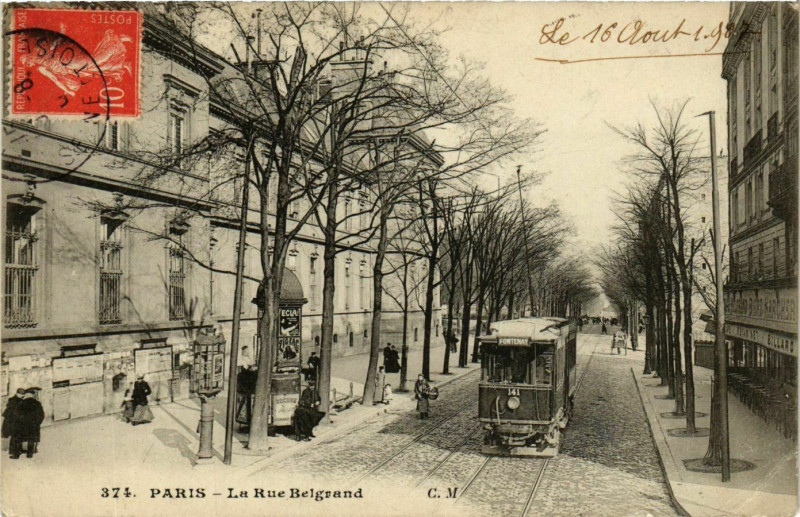 Carte postale ancienne La Rue Belgrand à Paris 20e