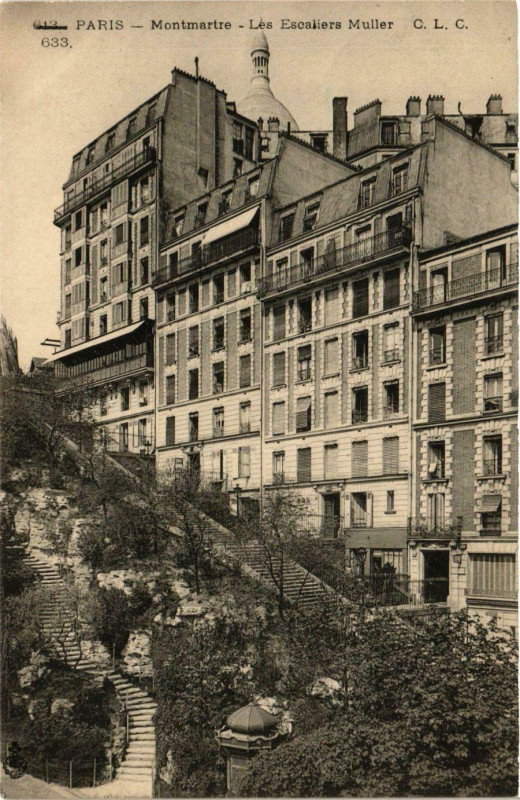 Carte postale ancienne Montmartre  - Les Escaliers Muller à Paris 18e