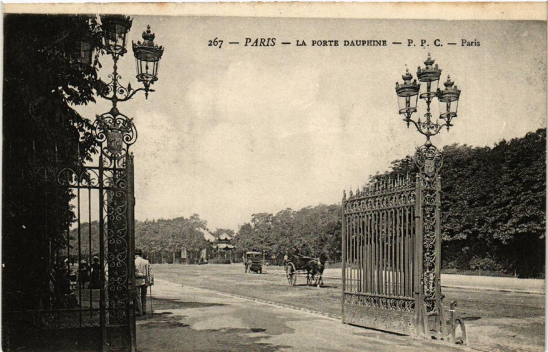 Carte postale ancienne La Porte Dauphine à Paris 16e