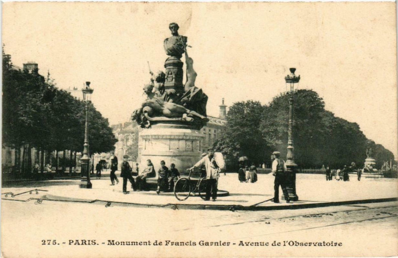 Carte postale ancienne Monument de Francis Garnier - Avenue de l'Observatoire à Paris 5e