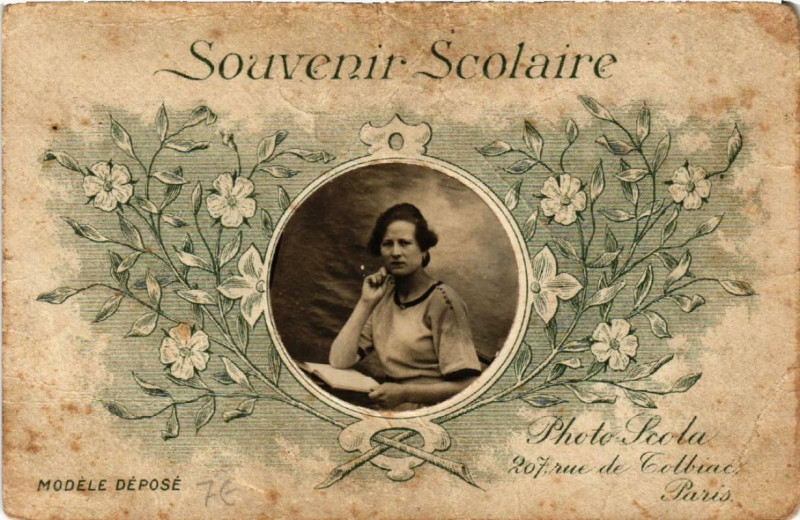 Carte postale ancienne Paris (13e) Souvenir Scolaire. 207 rue de Tolbiac à Paris 13e