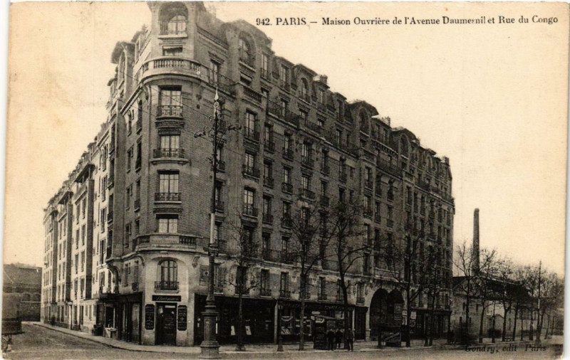 Carte postale ancienne Maison Ouvrière de l'Avenue Daumesnil et Rue du Congo à Paris 12e