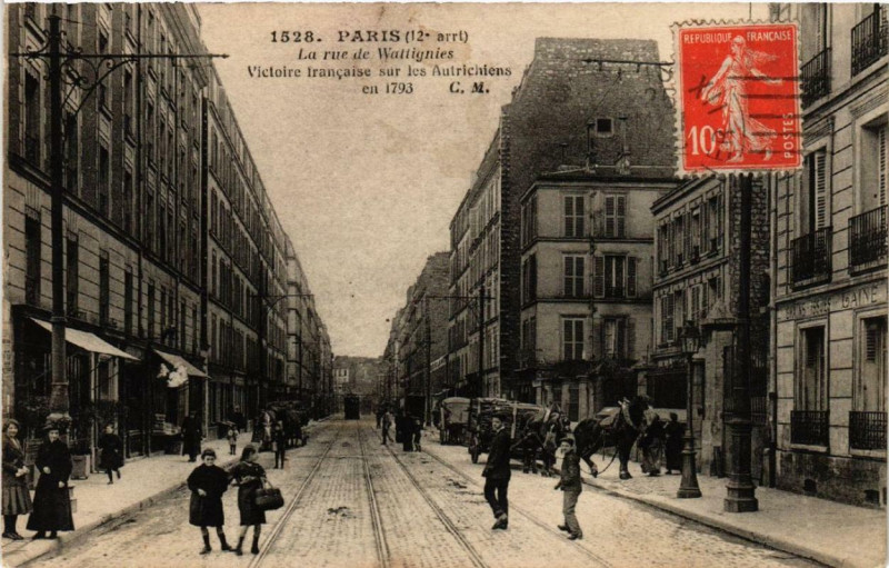 Carte postale ancienne La rue de Wattignies - Victoire française sur les Autrichiens en 1793 à Paris 12e