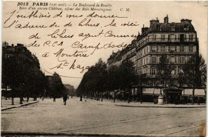 Carte postale ancienne Le Boulevard de Reuilly à Paris 12e