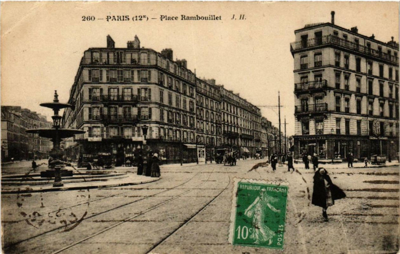 Carte postale ancienne Place Rambouillet à Paris 12e