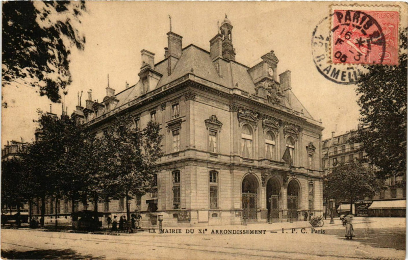 Carte postale ancienne Paris 11e Mairie du Xi Arr. ed. P.P.C à Paris 11e