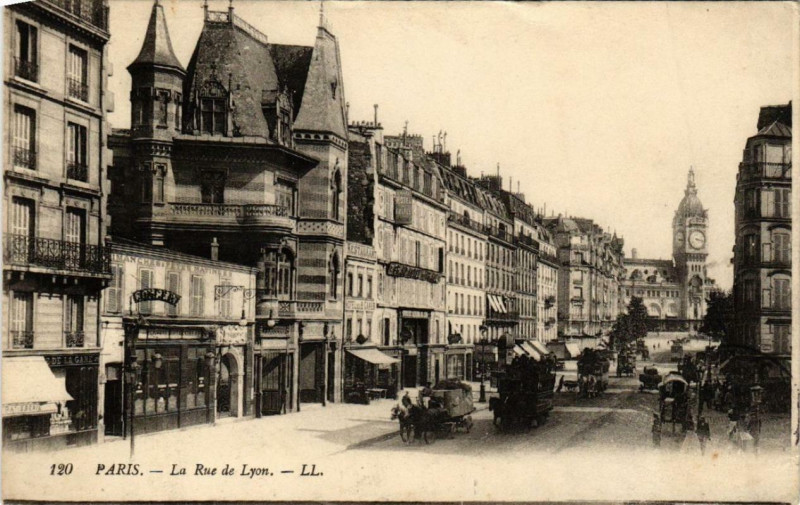 Carte postale ancienne La Rue de Lyon à Paris 12e