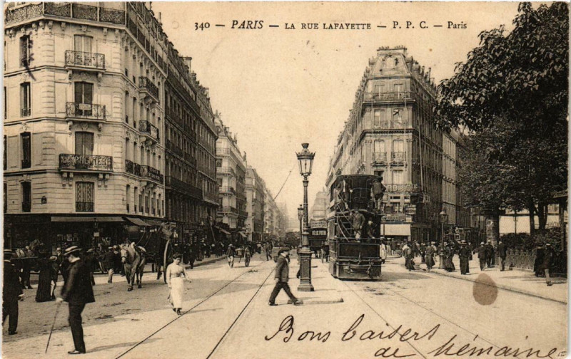 Carte postale ancienne Paris 9e - La Rue Lafayette  à Paris 9e