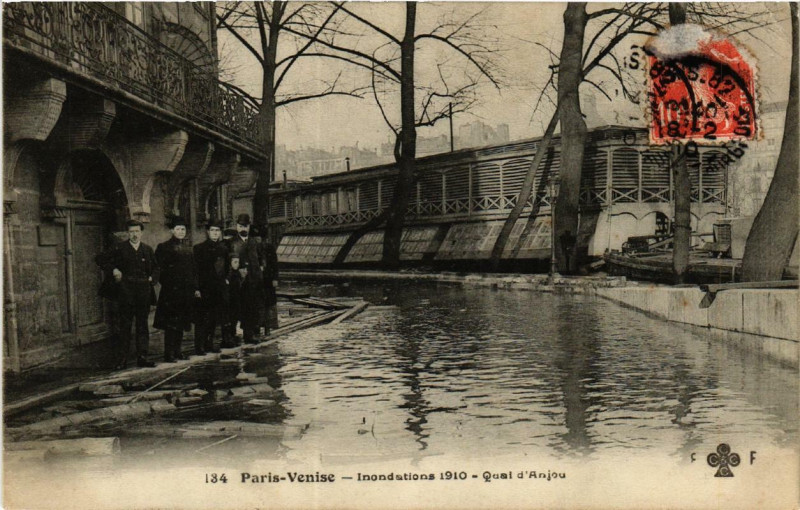 Carte postale ancienne Paris (4e) Quai d'Anjou à Paris 4e