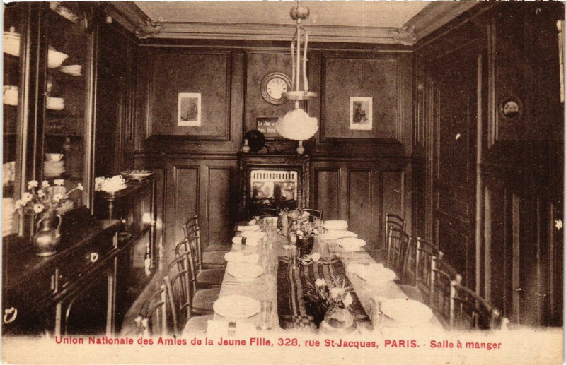 Carte postale ancienne Paris (5e) 328 Rue Saint-Jacques Un Nat des Amies de la Jeune Fille à Paris 5e