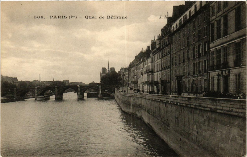 Carte postale ancienne Paris (4e) Quai de Bethune à Paris 4e