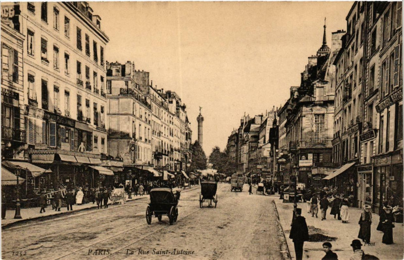 Carte postale ancienne Paris (4e) La Rue Saint-Antoine à Paris 4e