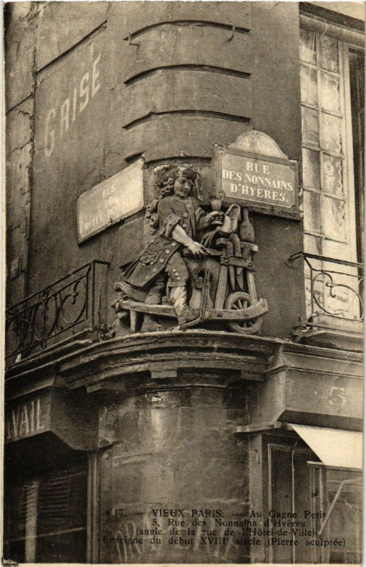 Carte postale ancienne Paris (4e) 5 rue des Nonnains d'Hyeres. Au Gagne Petit à Paris 4e