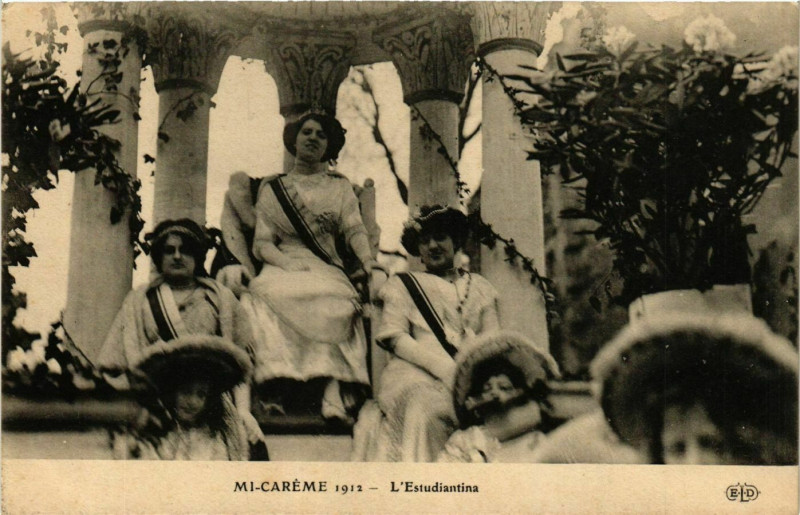 Carte postale ancienne Paris Mi-Careme 1912 l'Estudiantina à Paris