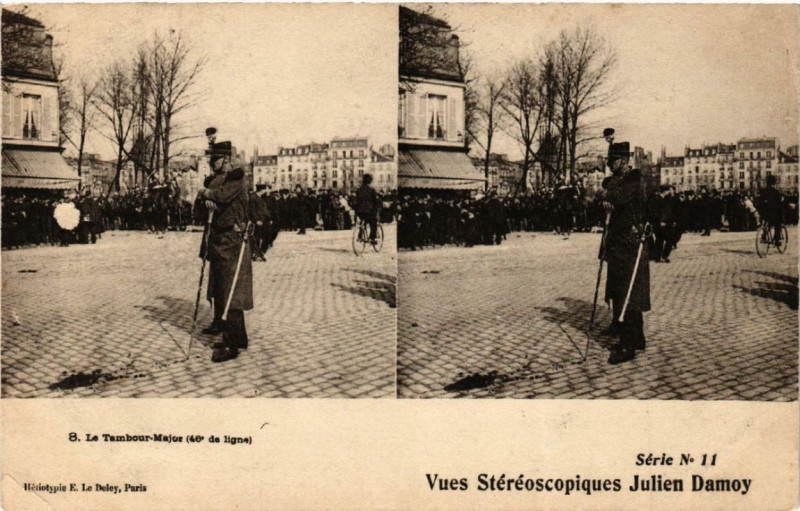 Carte postale ancienne Paris Serie No. 11. 8 Le Tambour-Major à Paris