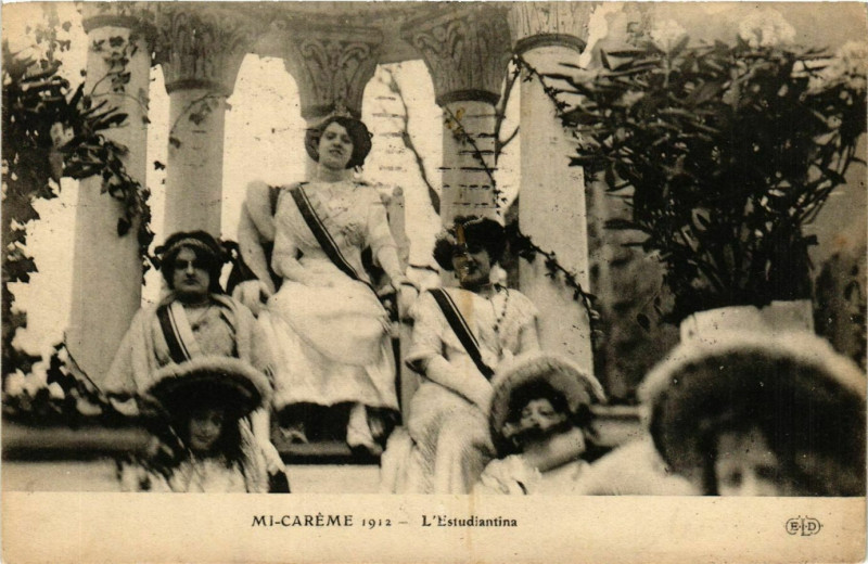 Carte postale ancienne Paris Mi-Careme 1912 l'Estudiantina à Paris