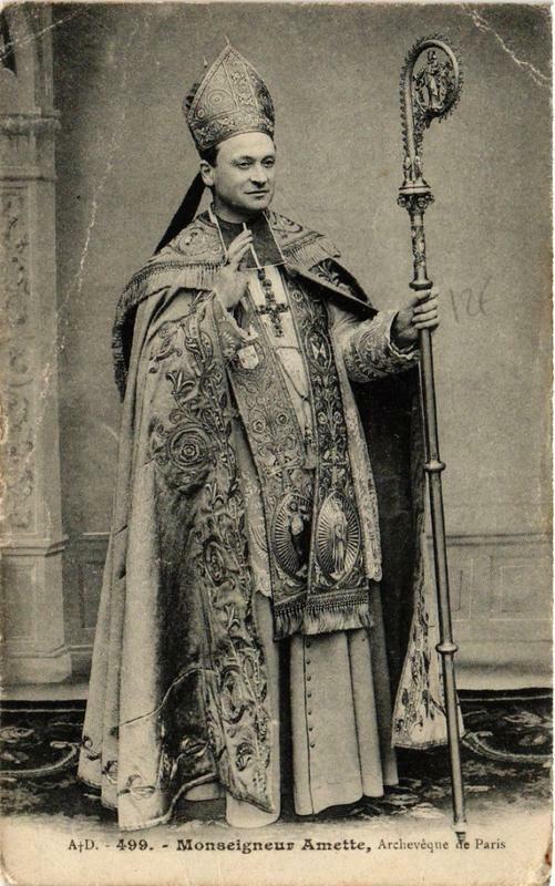 Carte postale ancienne Monseigneur Amette - Archevêque de Paris à Paris 4e