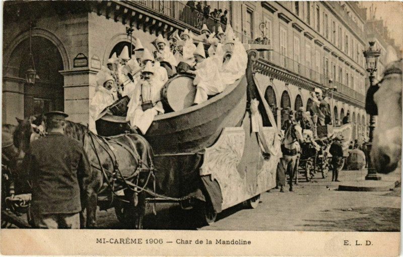 Carte postale ancienne Paris Mi-Careme 1906 Char de la Mandoline à Paris