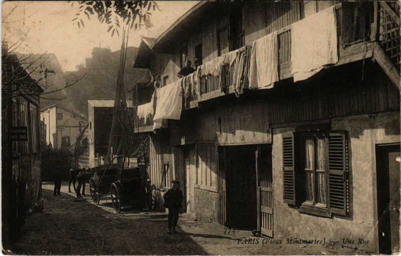 Carte postale ancienne Vieux Montmartre - Une Rue à Paris 18e