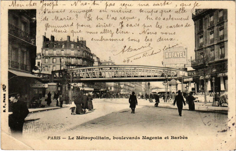 Carte postale ancienne Le Métropolitain - Boulevards Barbès et Magenta à Paris 10e