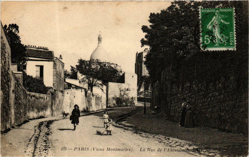 Carte postale ancienne Vieux Montmartre - La Rue de l'Abreuvoir à Paris 18e