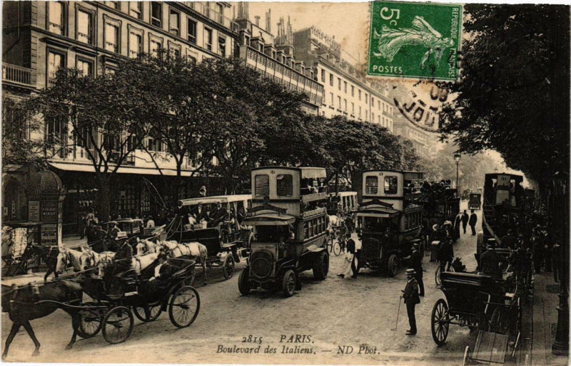 Carte postale ancienne Paris 9e Boulevard des Italiens. Nd Phot à Paris 2e