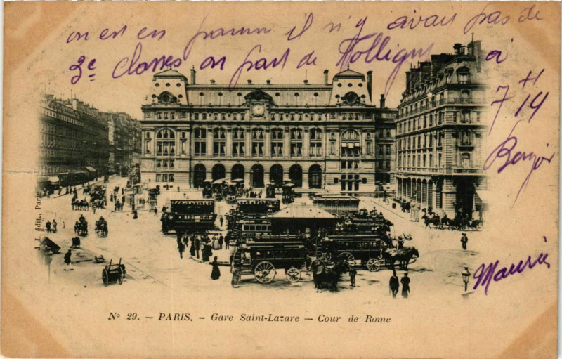 Carte postale ancienne Gare Saint-Lazare - Cour de Rome à Paris 8e
