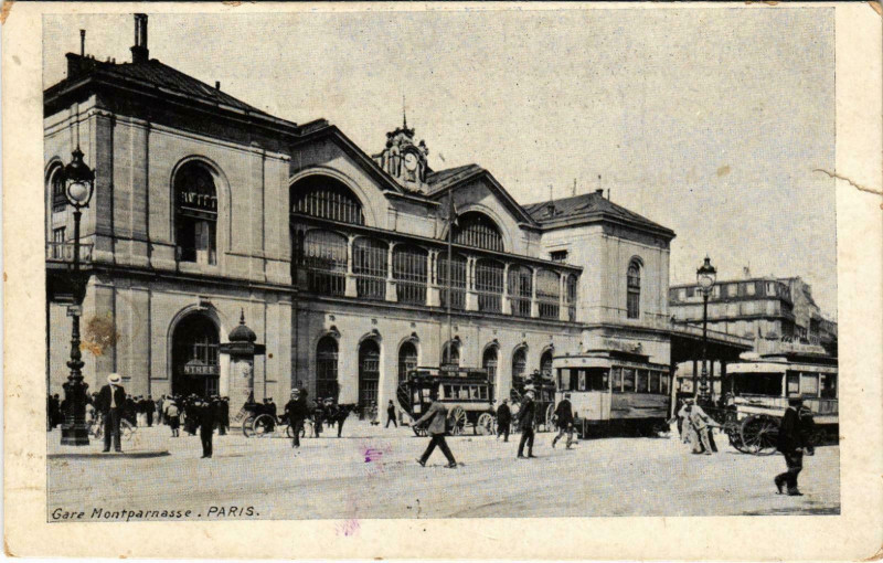 Carte postale ancienne Gare Montparnasse à Paris 6e