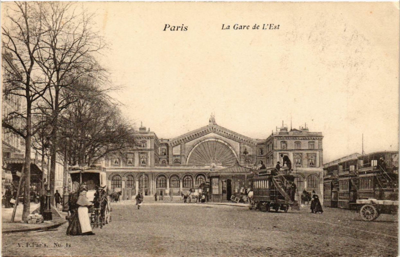 Carte postale ancienne Paris (10e) La Gare de l'Est à Paris 10e
