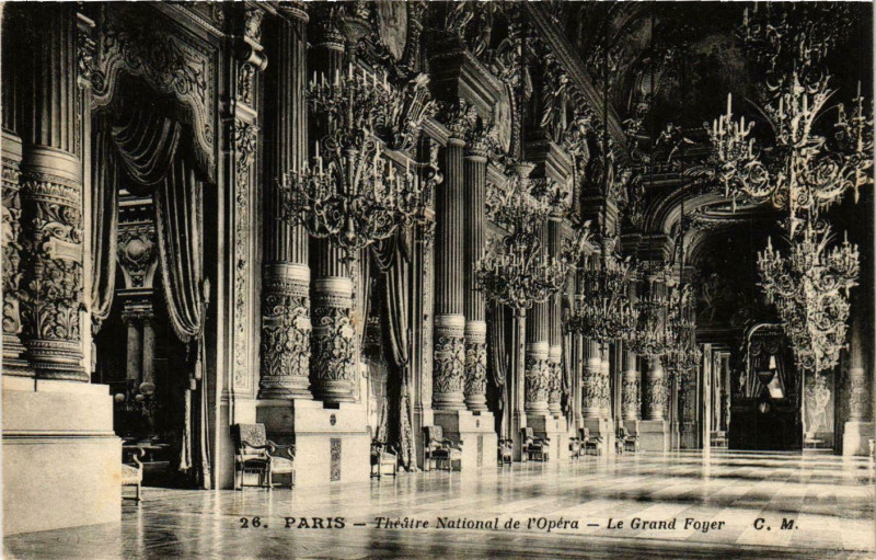 Carte postale ancienne Paris 9e Théatre National de l'Odeon le Grand Foyer ed. C.M à Paris 9e